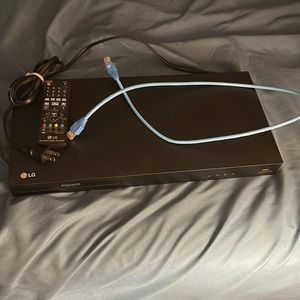 4k ultra he blur ray player with Dolby audio with Ethernet cable